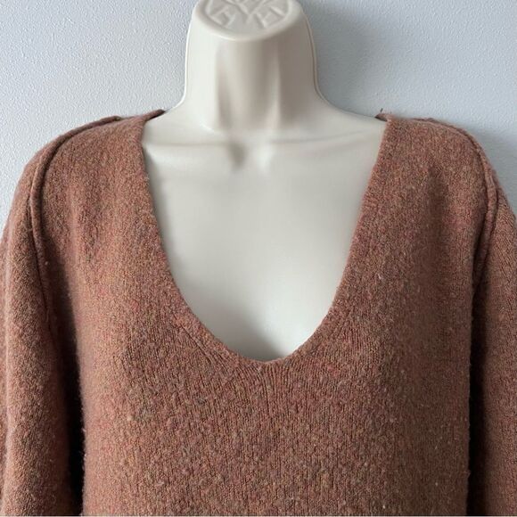 Free People Irresistible Oversized Fringe Trim Sweater Size XS - Picture 2 of 11